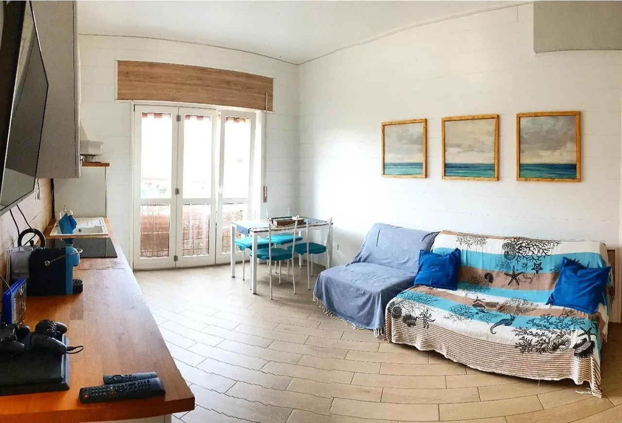 Apartament La Seconda Casa Al Mare Lido di Ostia Włochy