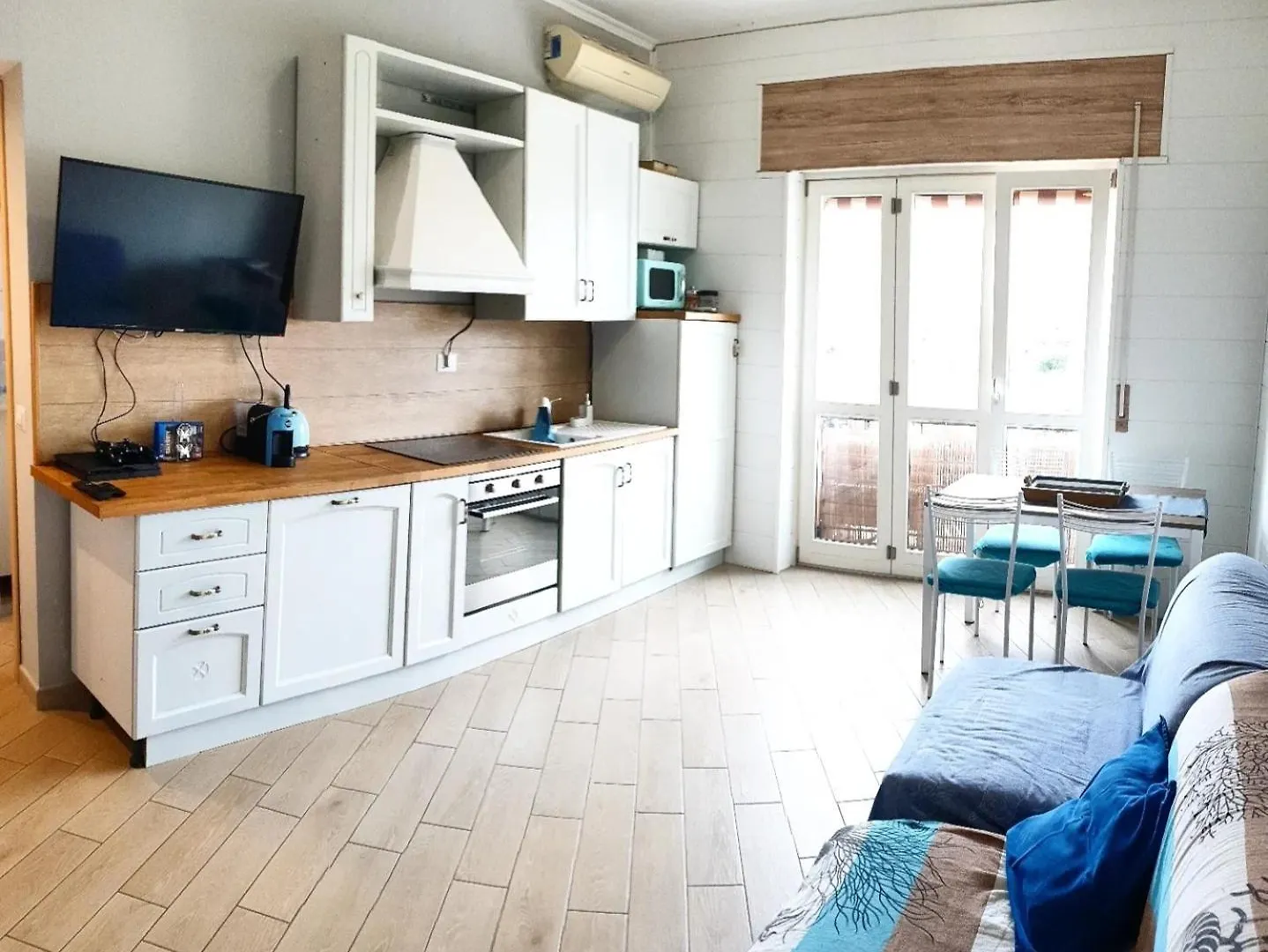 Apartament La Seconda Casa Al Mare Lido di Ostia Włochy